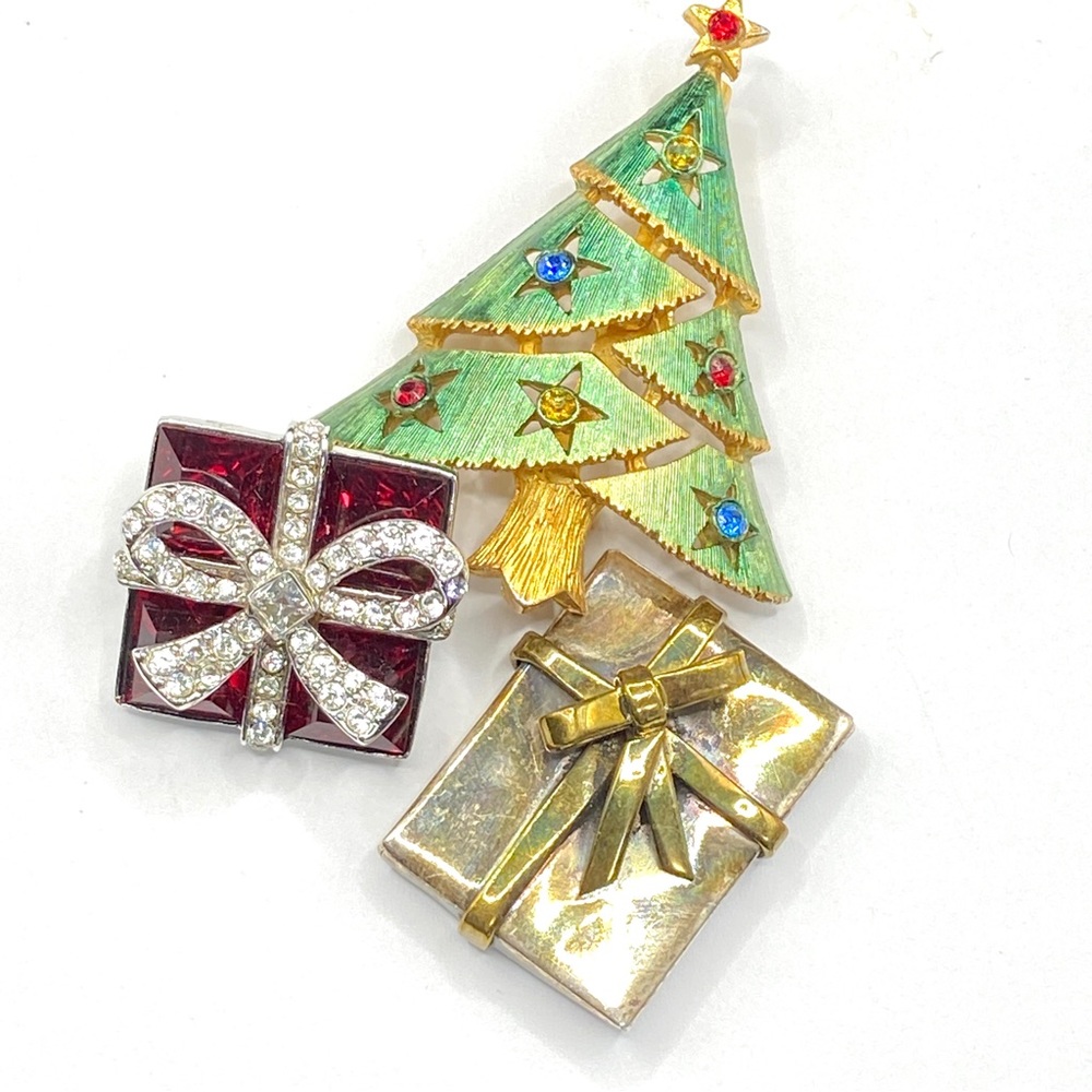 Christmas Brooch Lot FAR-FETCHED Mixed Metal Holiday Pins Lot of 3